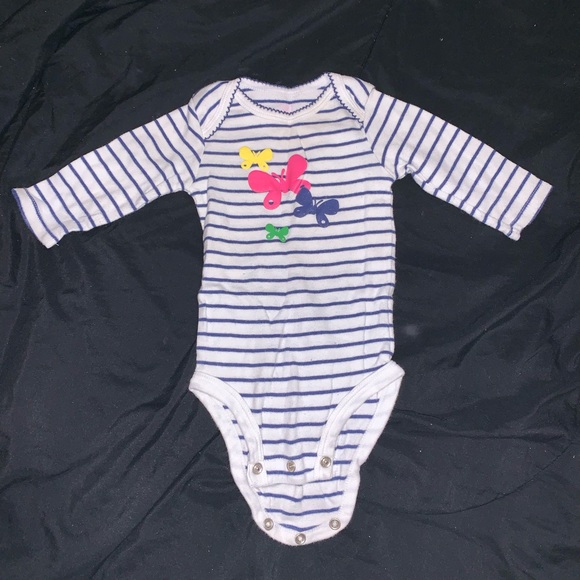 2 Girls Onesies sizes 3 & 6 mos - Picture 4 of 7